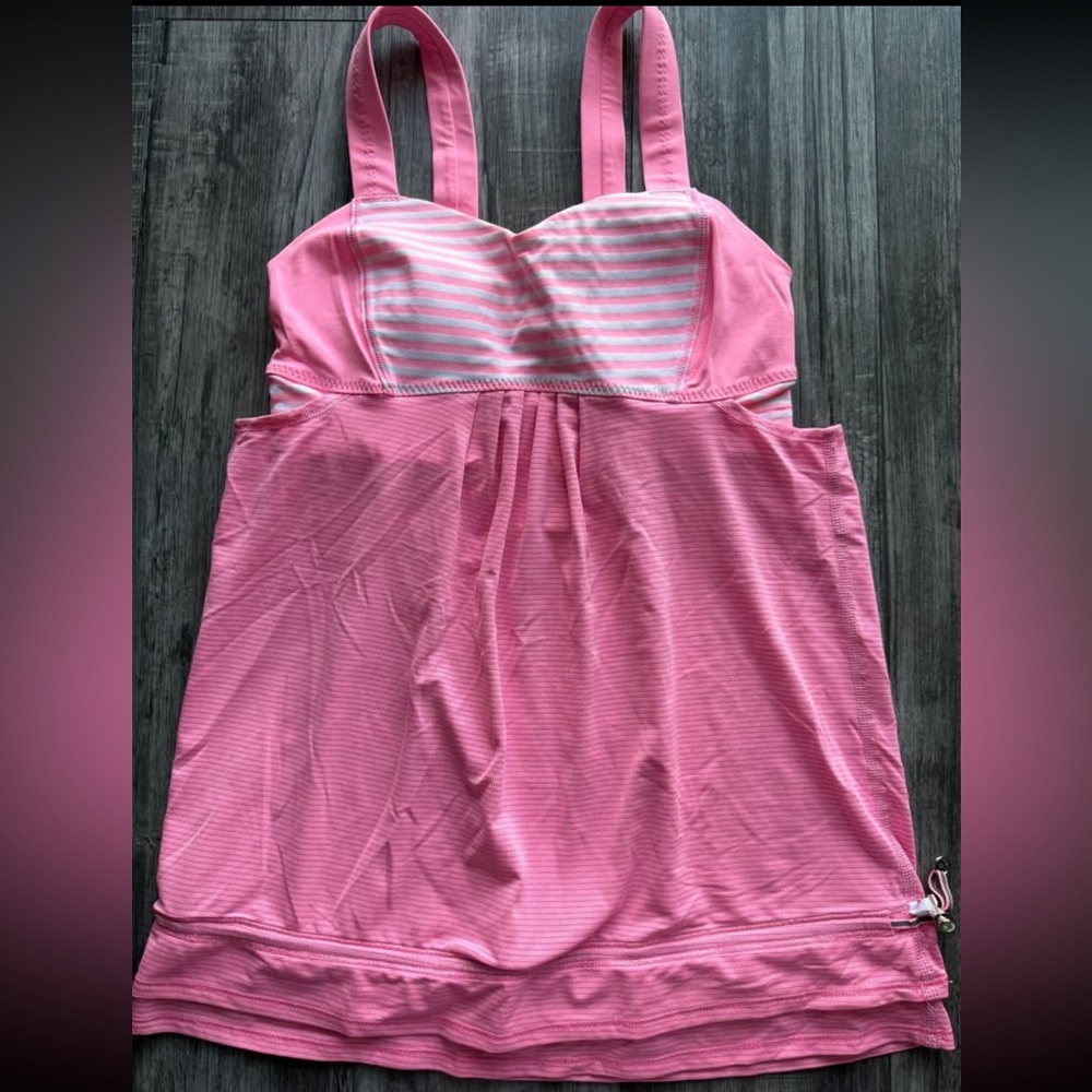 Lululemon Pink Striped tank top w/ built-in bra - Size 4